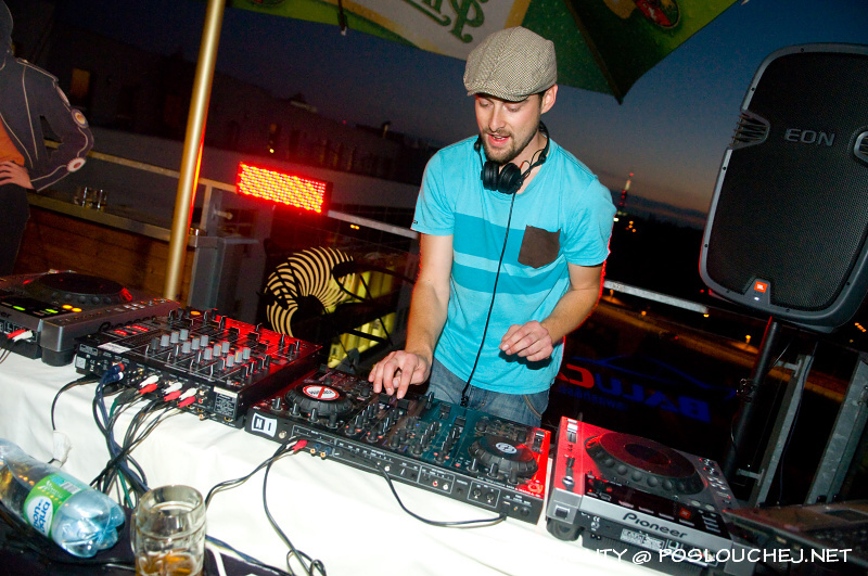 MINIMAL PEOPLE ON THE ROOF 2  - Sobota 8. 9. 2012