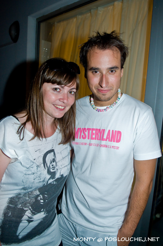 MINIMAL PEOPLE ON THE ROOF 2  - Sobota 8. 9. 2012