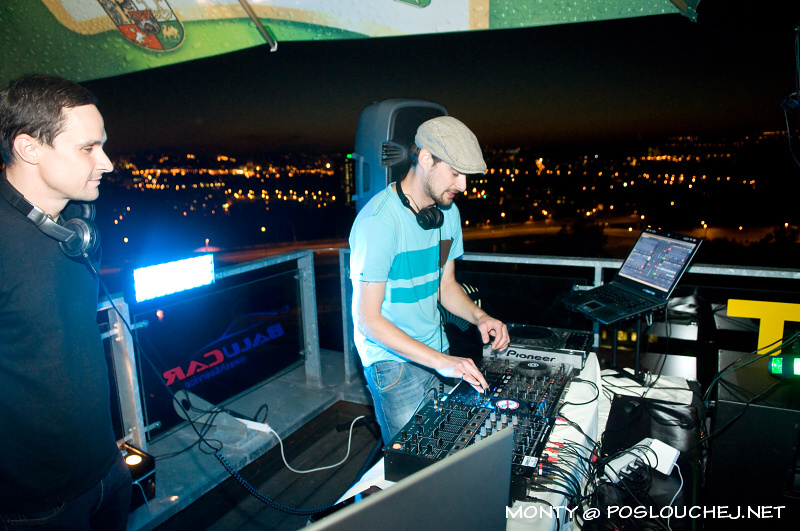 MINIMAL PEOPLE ON THE ROOF 2  - Sobota 8. 9. 2012