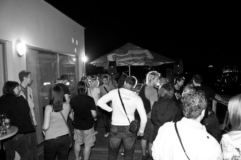 MINIMAL PEOPLE ON THE ROOF 2  - Sobota 8. 9. 2012