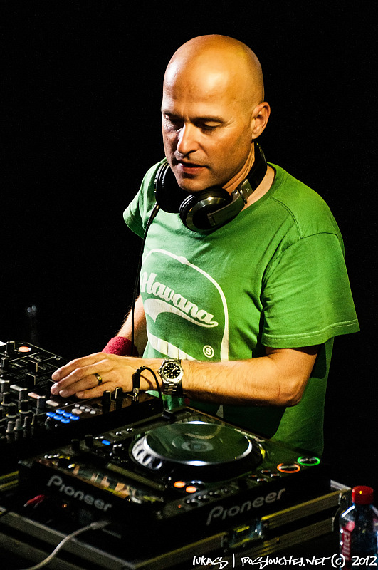 TUNE SMASH TV!  - Pátek 7. 9. 2012 až Sobota 8. 9. 2012