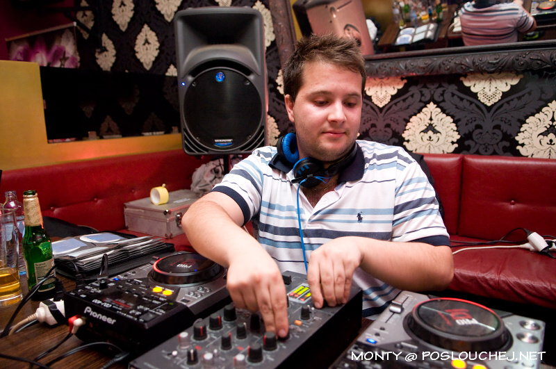 TECHNO ANIMALS – JÁJA B-DAY CELEBRATION! - Pátek 5. 10. 2012