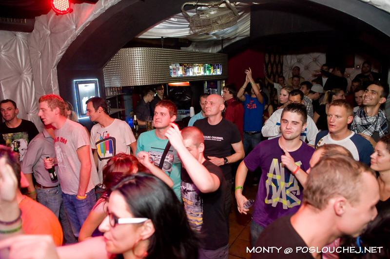 TECHNO ANIMALS – JÁJA B-DAY CELEBRATION! - Pátek 5. 10. 2012
