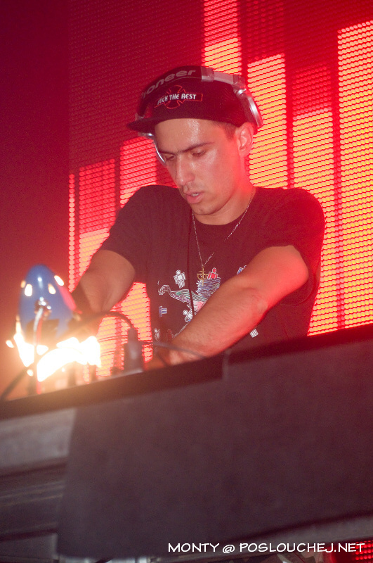 BE TWENTY W BOYS NOIZE - Pondělí 15. 10. 2012