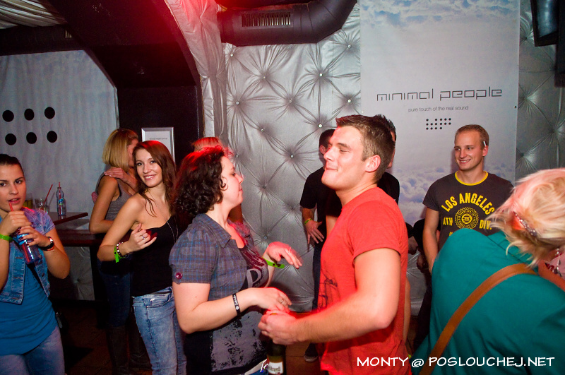 MINIMAL PEOPLE - Pátek 9. 11. 2012