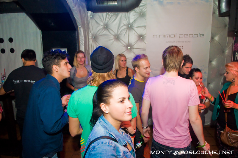 MINIMAL PEOPLE - Pátek 9. 11. 2012