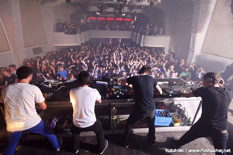 DIRTYPHONICS LIVE - Pátek 16. 11. 2012