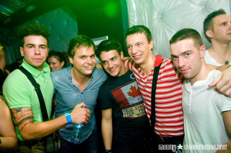 TOUSTER PRODUCTION PRES. MOONBOOTICA (DE) - Pátek 23. 11. 2012