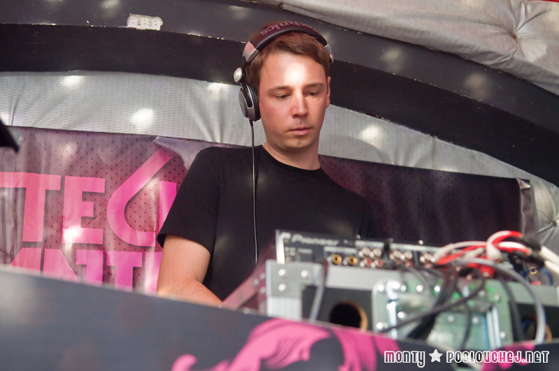 TECHNO ANIMALS  - Pátek 7. 12. 2012
