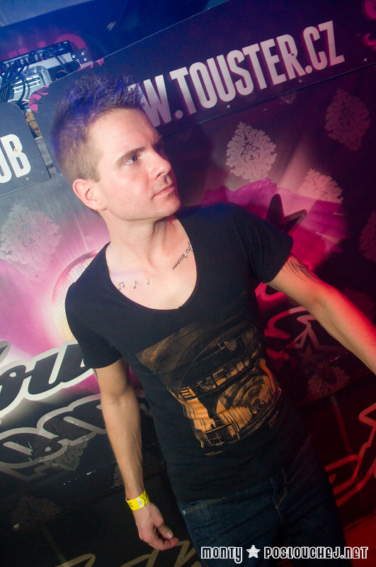 TECHNO ANIMALS  - Pátek 7. 12. 2012