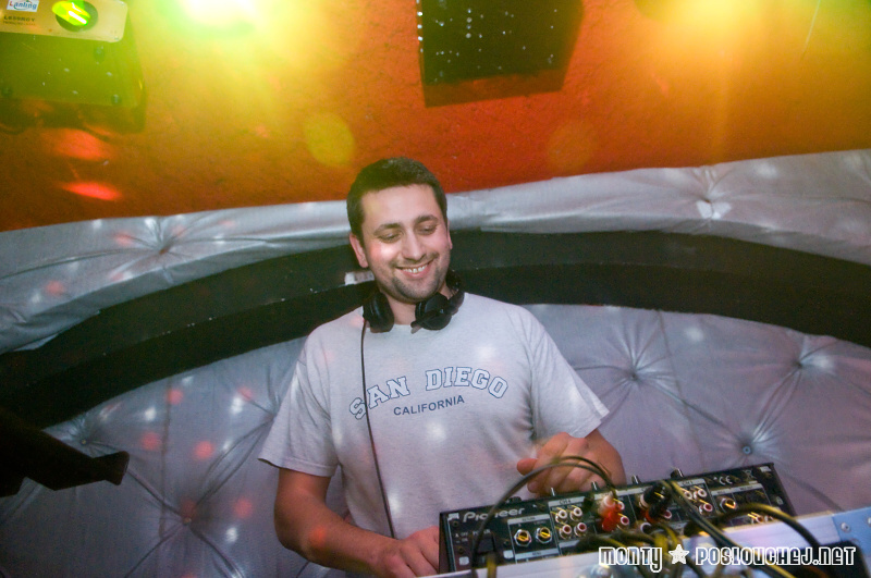 TECHNO ANIMALS  - Pátek 7. 12. 2012