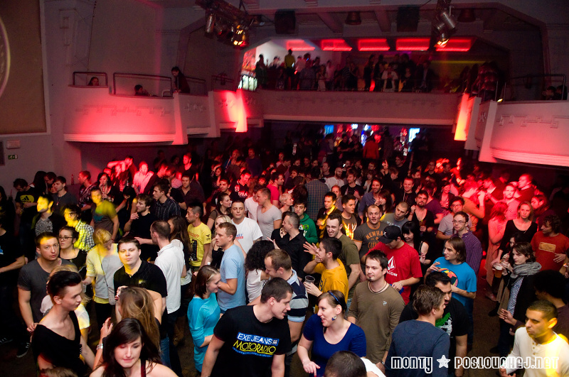 HOUSE ELEMENTS - Sobota 8. 12. 2012