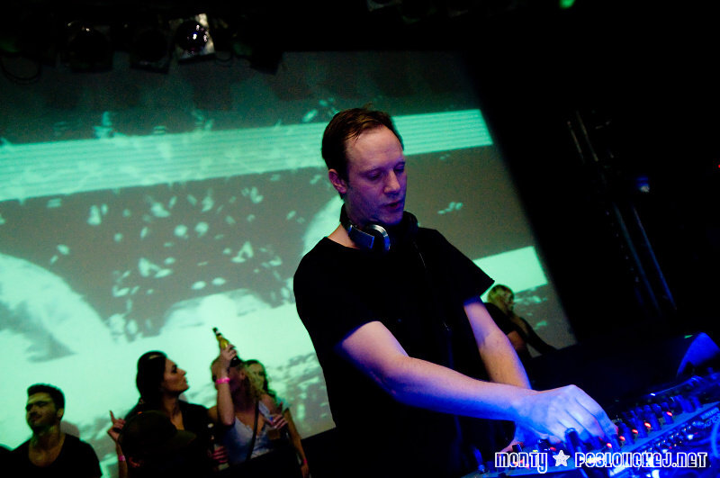 HOUSE ELEMENTS - Sobota 8. 12. 2012