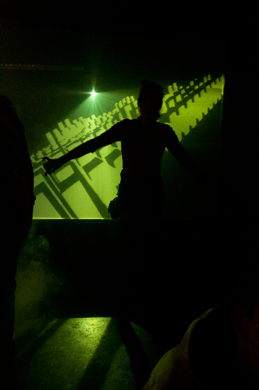 COME IN PRESENTS CITY WITH SAM PAGANINI - Sobota 8. 12. 2012