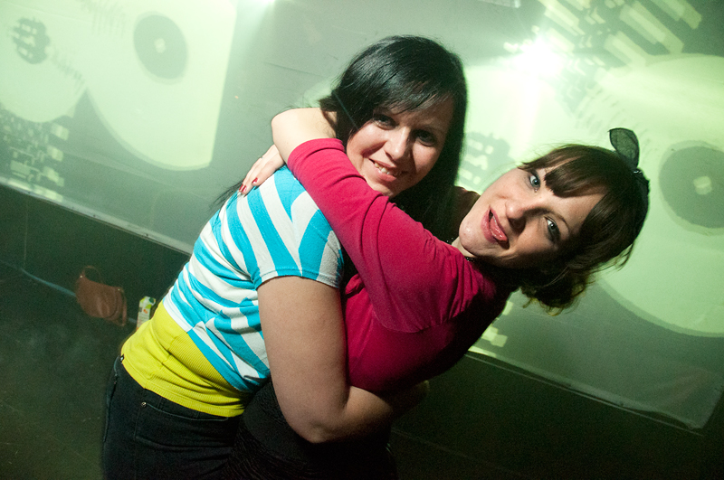 COME IN PRESENTS CITY WITH SAM PAGANINI - Sobota 8. 12. 2012