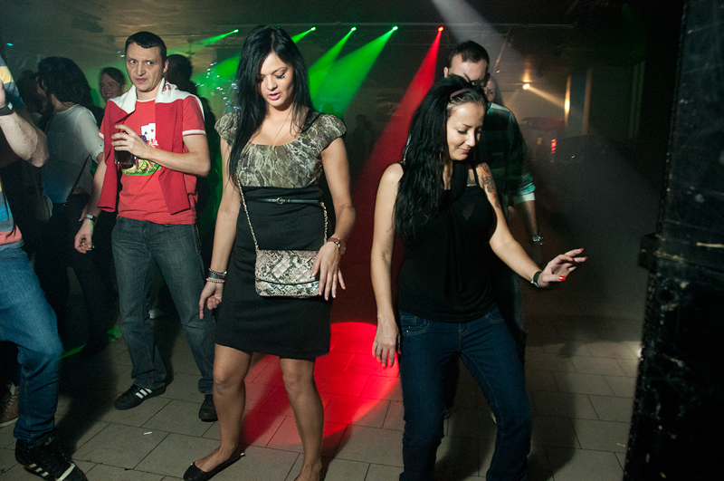COME IN PRESENTS CITY WITH SAM PAGANINI - Sobota 8. 12. 2012