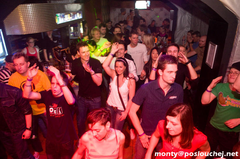 REVIS & SONY VEGA BDAY WITH KERSTIN EDEN  - Sobota 15. 12. 2012