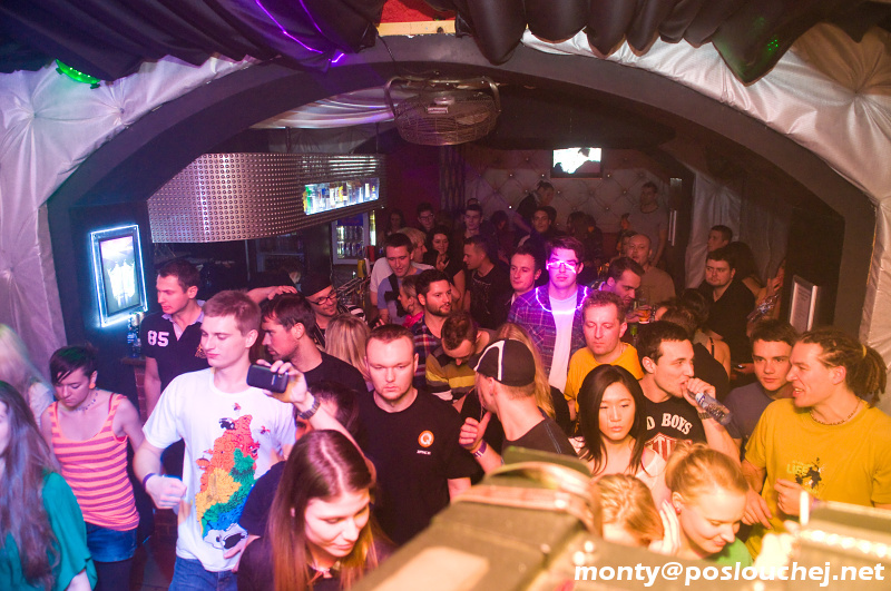 REVIS & SONY VEGA BDAY WITH KERSTIN EDEN  - Sobota 15. 12. 2012