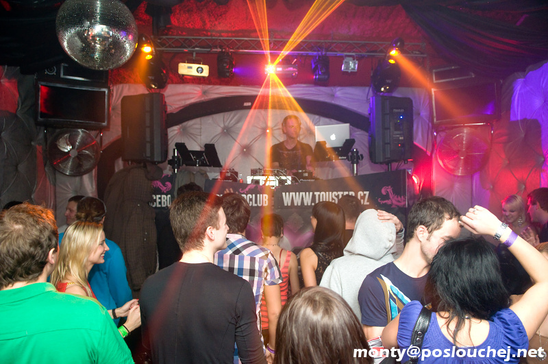 REVIS & SONY VEGA BDAY WITH KERSTIN EDEN  - Sobota 15. 12. 2012