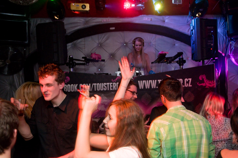 XOXOZENINY & KAYACETINY  - Sobota 5. 1. 2013