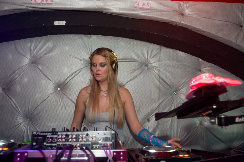 XOXOZENINY & KAYACETINY  - Sobota 5. 1. 2013