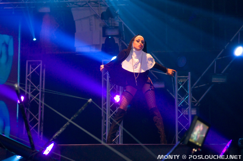 NIGHT OF HEROES  - Sobota 2. 2. 2013