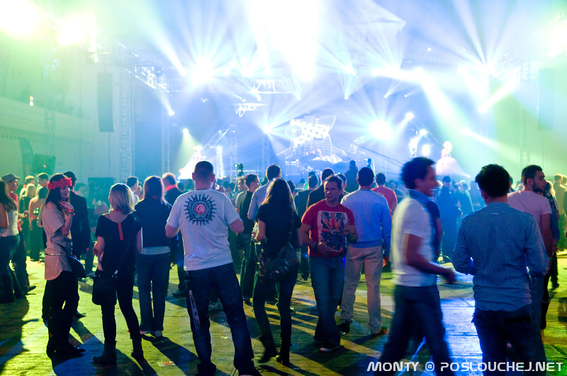 NIGHT OF HEROES  - Sobota 2. 2. 2013