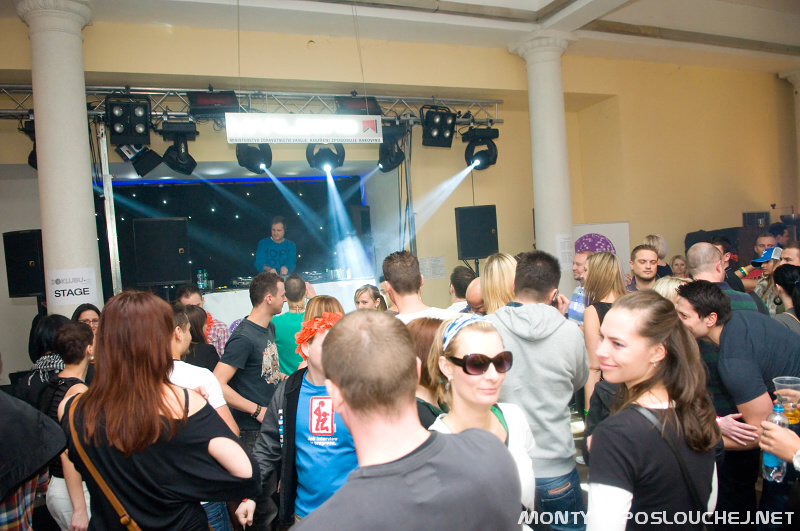 NIGHT OF HEROES  - Sobota 2. 2. 2013