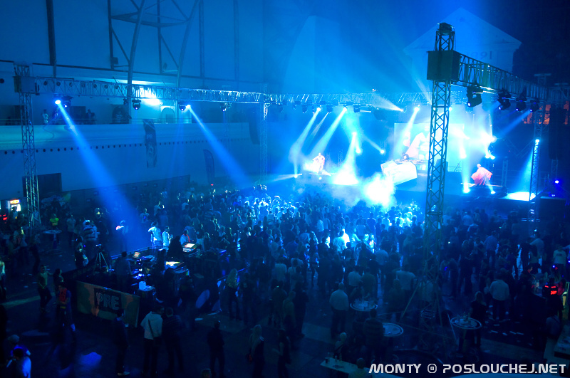NIGHT OF HEROES  - Sobota 2. 2. 2013