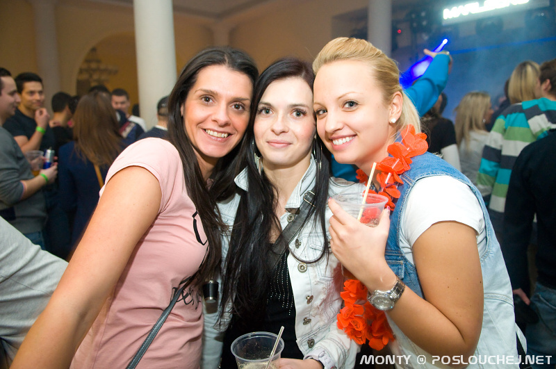 NIGHT OF HEROES  - Sobota 2. 2. 2013