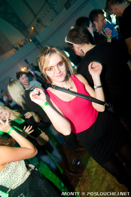 NIGHT OF HEROES  - Sobota 2. 2. 2013