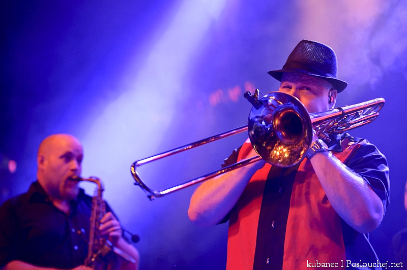 DR. RING DING & SKA-VAGANZA - Úterý 12. 3. 2013