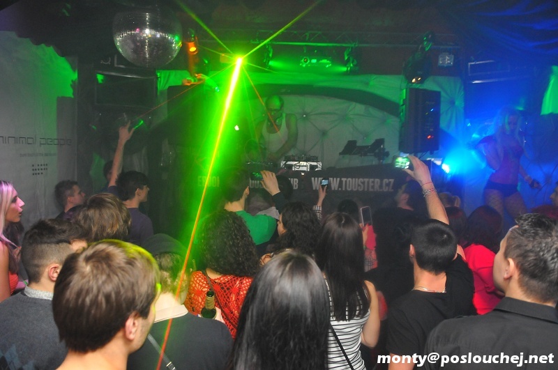 MINIMAL PEOPLE - Pátek 22. 3. 2013