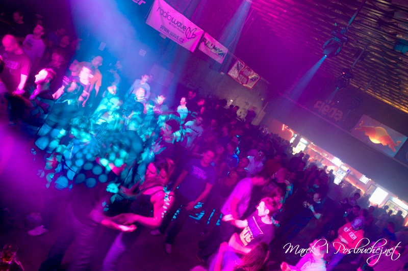 E-MOTION – ALWAYS ONE STEP AHEAD - Pátek 22. 3. 2013