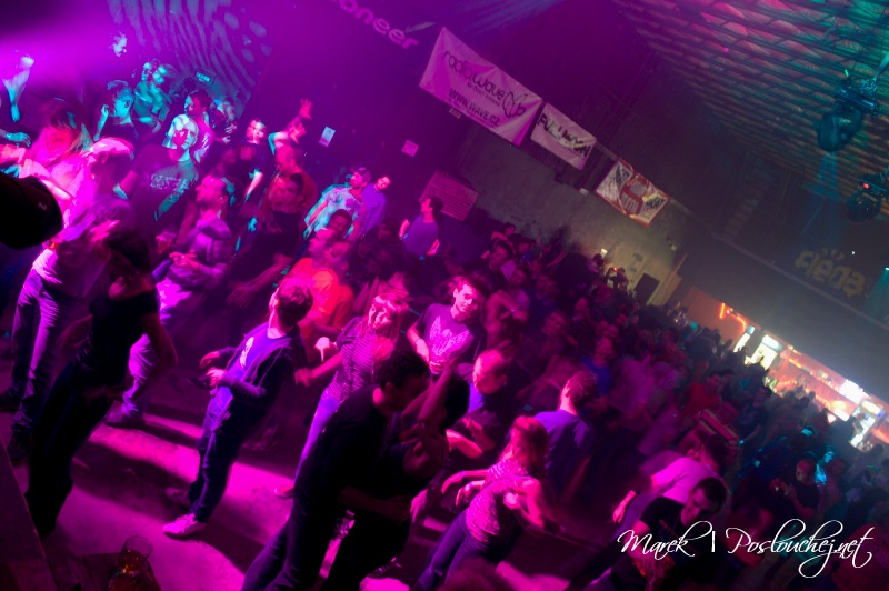 E-MOTION – ALWAYS ONE STEP AHEAD - Pátek 22. 3. 2013