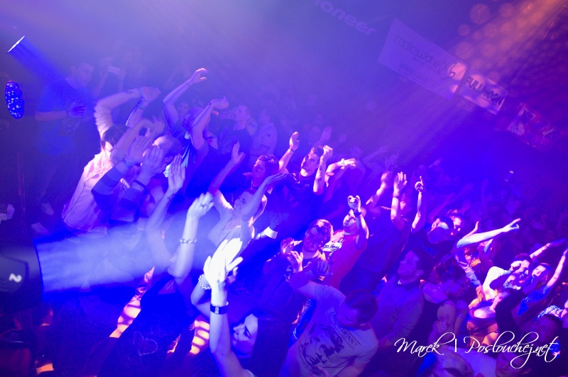 E-MOTION – ALWAYS ONE STEP AHEAD - Pátek 22. 3. 2013