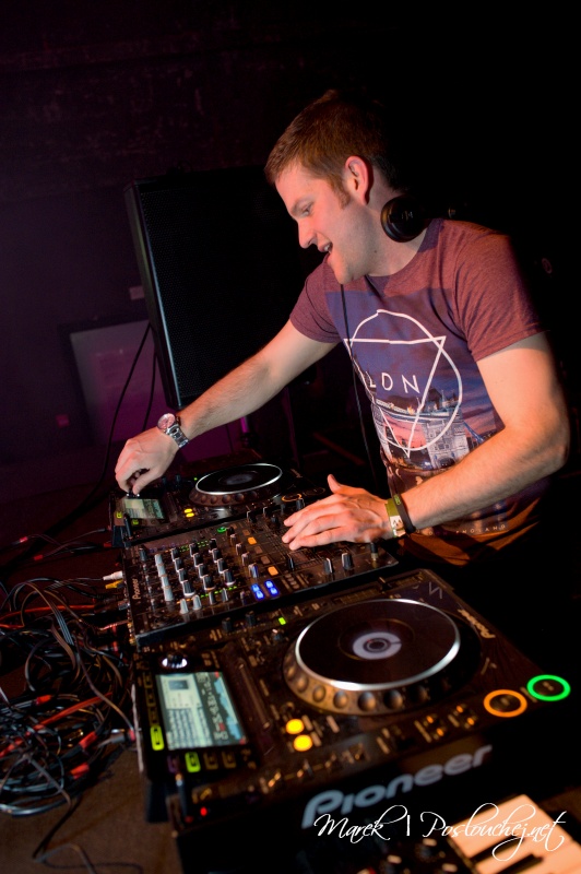 E-MOTION – ALWAYS ONE STEP AHEAD - Pátek 22. 3. 2013