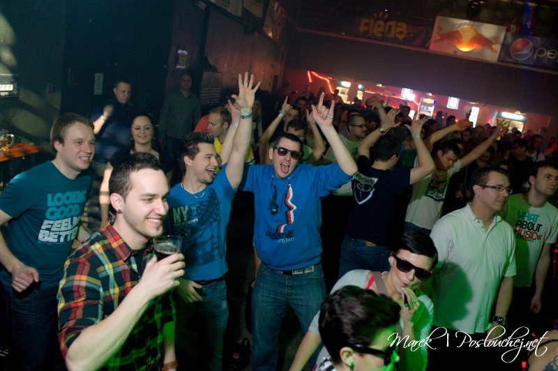E-MOTION – ALWAYS ONE STEP AHEAD - Pátek 22. 3. 2013
