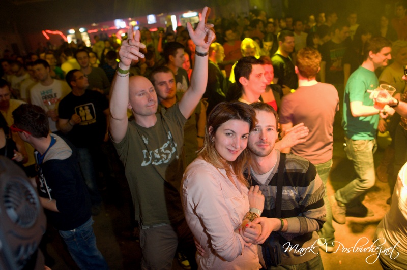 E-MOTION – ALWAYS ONE STEP AHEAD - Pátek 22. 3. 2013