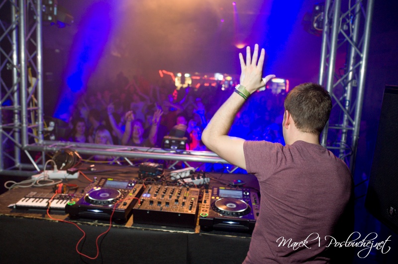 E-MOTION – ALWAYS ONE STEP AHEAD - Pátek 22. 3. 2013