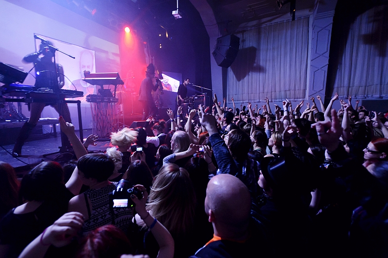 IAMX - ANIMAL IMPULSES TOUR 2013 - Čtvrtek 4. 4. 2013