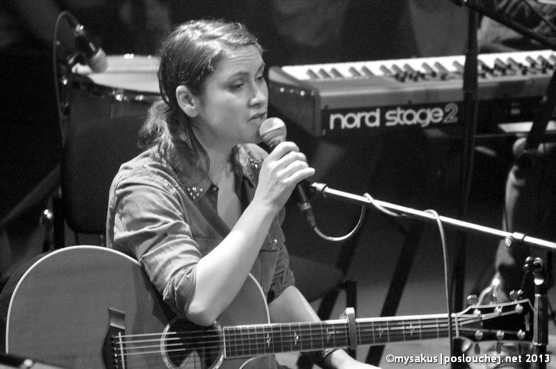 LENKA DUSILOVÁ & BAROMANTIKA - Úterý 9. 4. 2013
