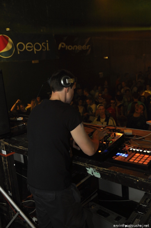 ELEKTRA - Pátek 7. 6. 2013
