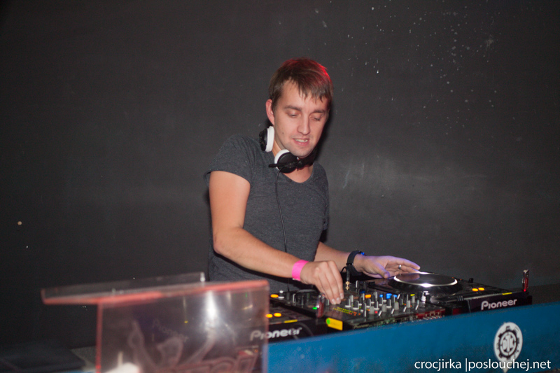 REVOLUTION BEATS - Pátek 30. 8. 2013