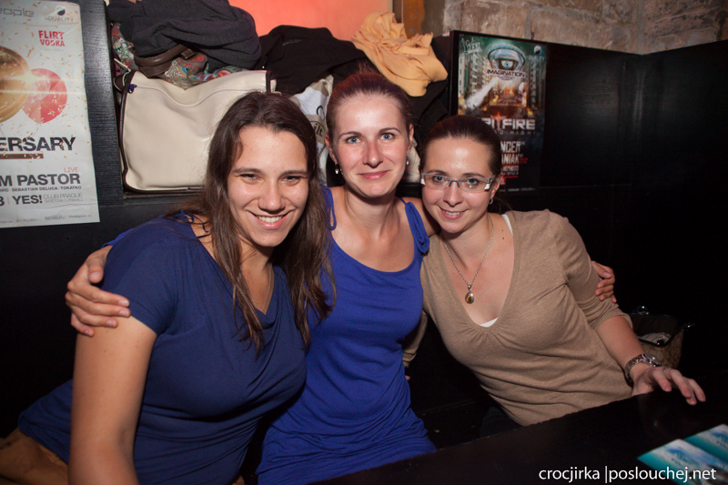 REVOLUTION BEATS - Pátek 30. 8. 2013