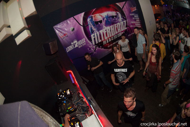 REVOLUTION BEATS - Pátek 30. 8. 2013