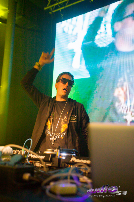 ANTOINE - Pátek 13. 9. 2013