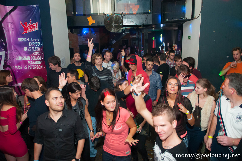 MINIMAL PEOPLE: 2 YEARS ANNIVERSARY  - Pátek 20. 9. 2013