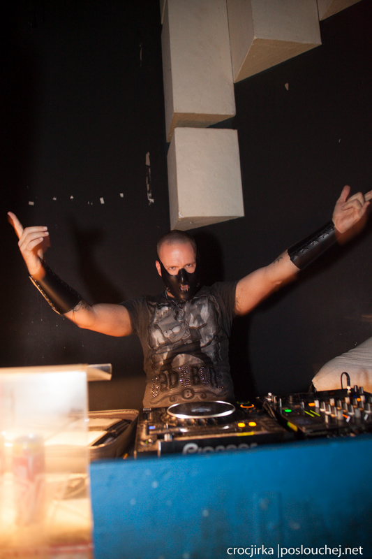 SPITFIRE: OFFICIAL IMAGINATION WARM-UP  - Sobota 21. 9. 2013