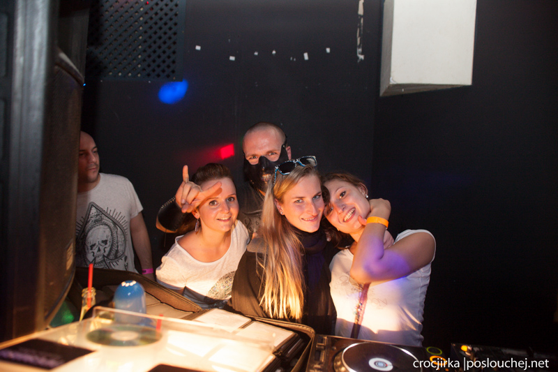 SPITFIRE: OFFICIAL IMAGINATION WARM-UP  - Sobota 21. 9. 2013